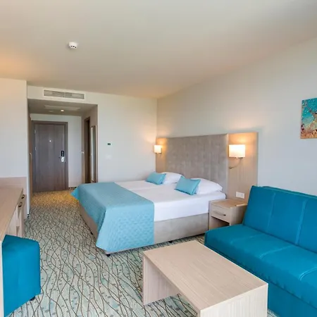 Astoria & Private Hotell Golden Sands