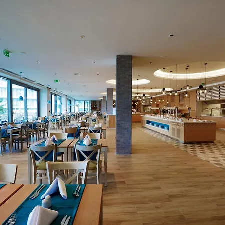Astoria & Private Hotell 4*