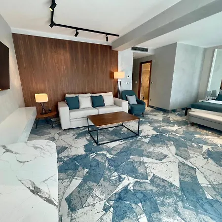 Hotell Astoria & Private Golden Sands