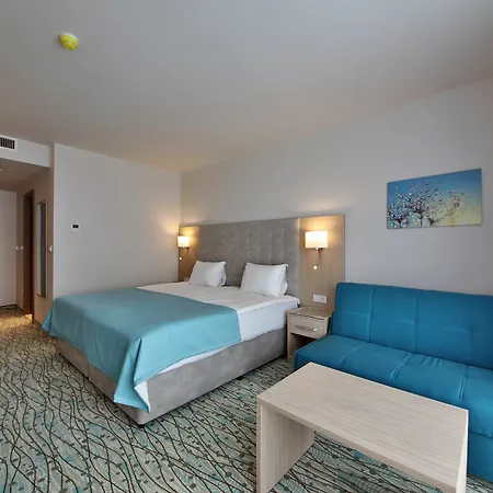 Astoria & Private Hotell Golden Sands