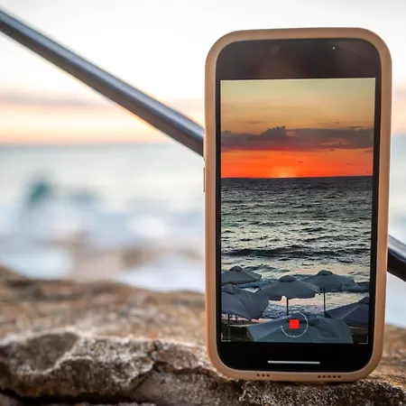 Astoria Inclusive- Private & Club מלון 4*