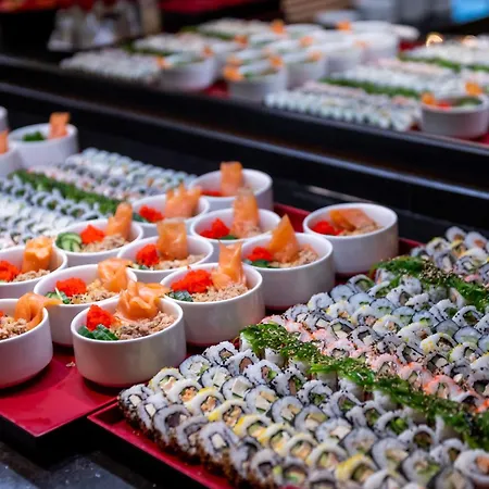 Astoria Inclusive- Private & Club מלון 4*