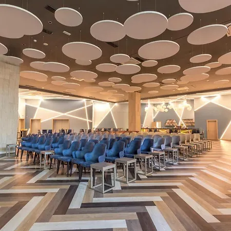 Astoria Inclusive- Private & Club 4*