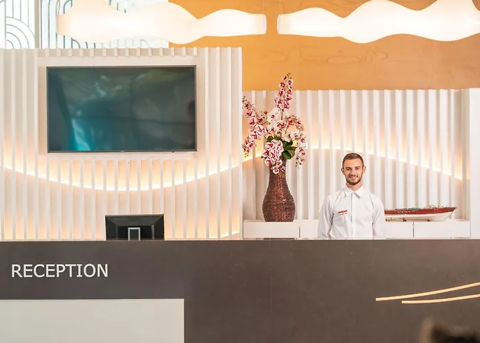 Отель Astoria By Astoria Collection