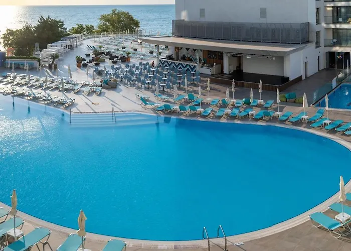 Astoria By Astoria Collection Отель 4*